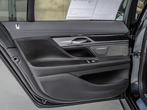 Used 2019 BMW 740i w/ M Sport Package RWD image 55