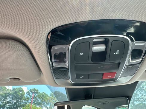 New 2025 Hyundai Sonata Limited image 19