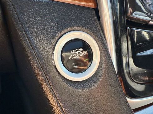 Used 2019 Cadillac Escalade ESV Luxury image 14