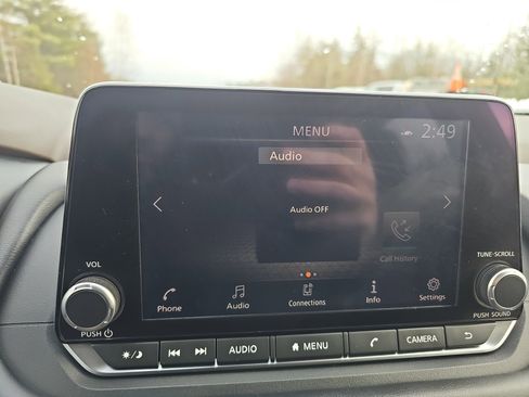 Certified 2022 Nissan Rogue SV image 25