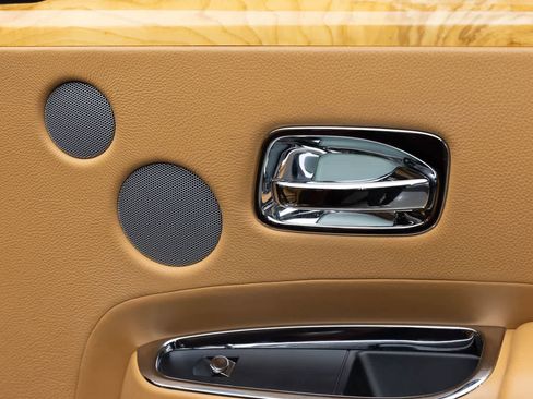 Used 2013 Rolls-Royce Ghost RWD image 40