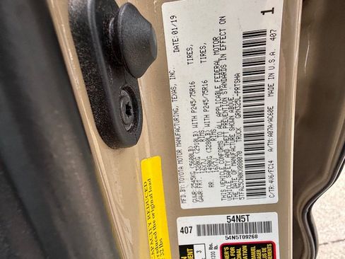 Used 2019 Toyota Tacoma SR5 image 25