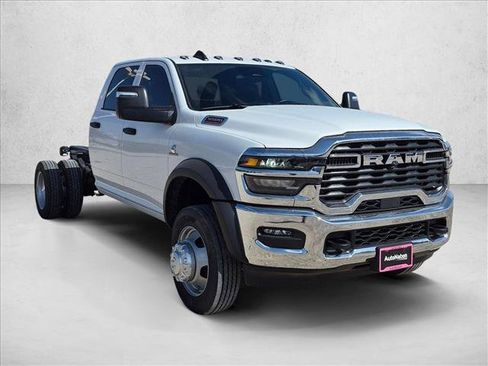 New 2026 RAM 5500 Tradesman w/ Chrome Appearance Group AWD/4WD image 6