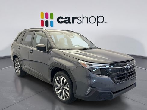 Used 2025 Subaru Forester Touring AWD/4WD image 7