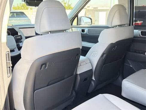 Certified 2025 Hyundai Santa Fe Calligraphy image 21