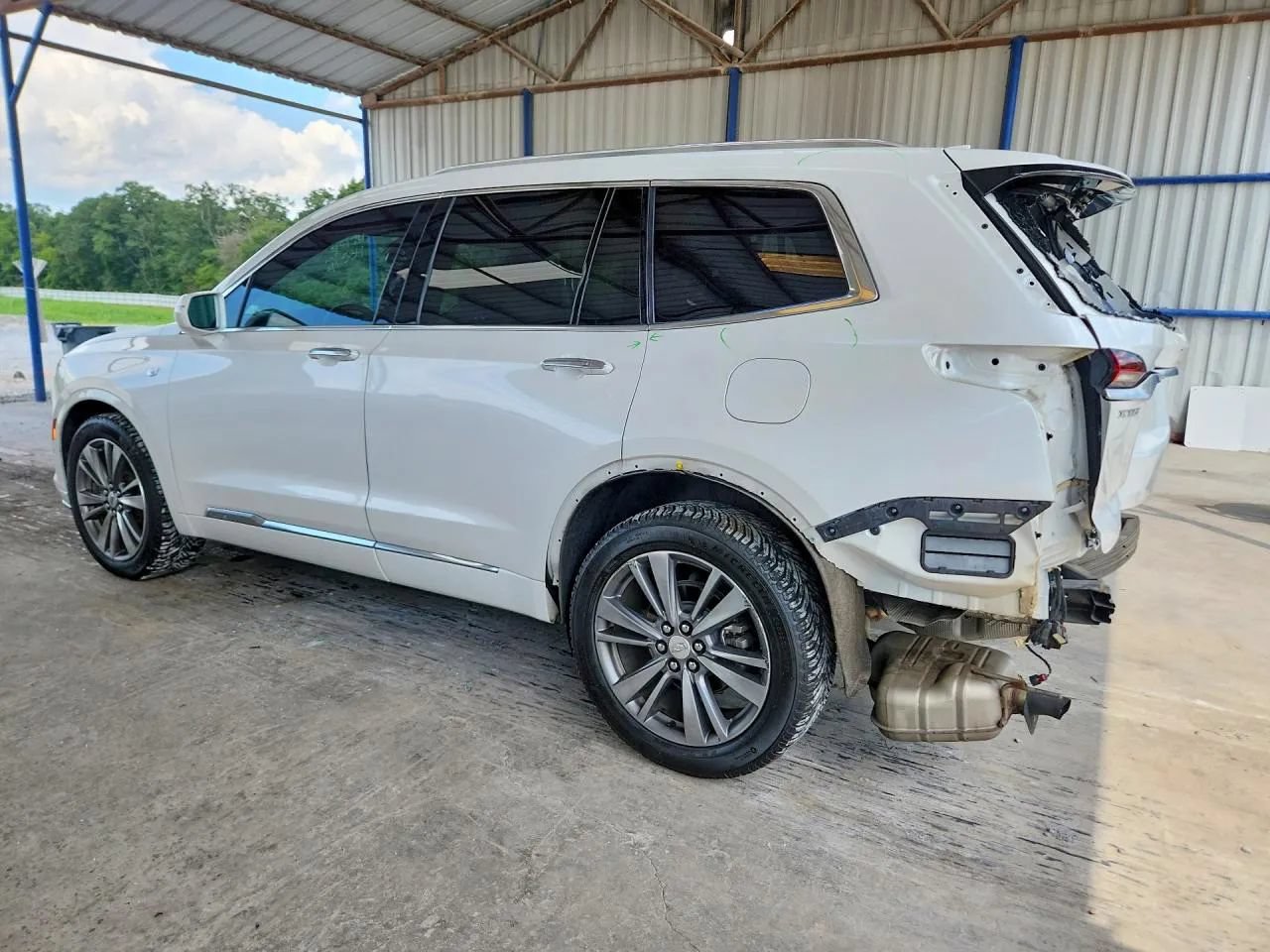 Used 2020 Cadillac XT6 Premium Luxury FWD image 4