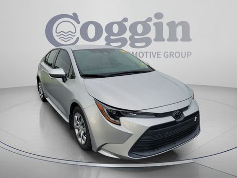 Used 2023 Toyota Corolla LE FWD image 7