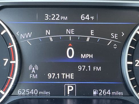 Used 2024 Nissan Altima 2.5 SR w/ SR Premium Package image 10