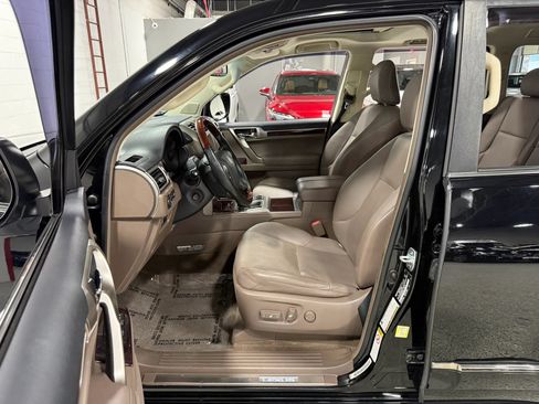 Used 2014 Lexus GX 460 Luxury w/ Driver Support Package AWD/4WD image 14
