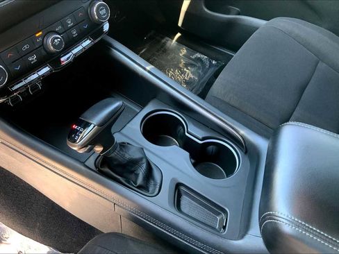 Used 2023 Dodge Durango SXT Launch Edition image 32