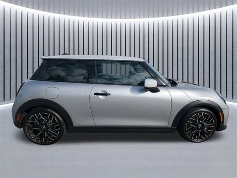 Used 2025 MINI Cooper S image 4