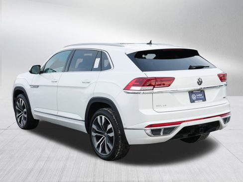 Certified 2022 Volkswagen Atlas Cross Sport SEL Premium R-Line image 5