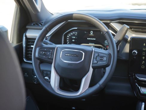 Used 2025 GMC Sierra 3500 Denali w/ Denali Reserve Package image 17