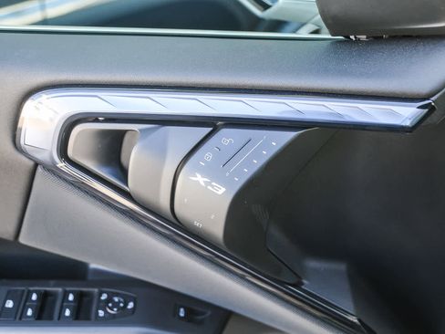 Certified 2025 BMW X3 xDrive30i w/ Convenience Package image 18