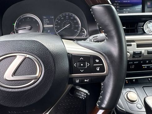 Used 2017 Lexus ES 350 w/ Navigation System Package FWD image 19