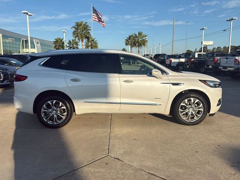 Used 2020 Buick Enclave Avenir w/ Avenir Technology Package image 3