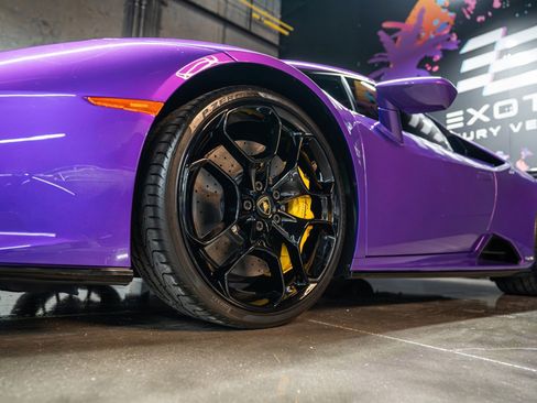 Used 2022 Lamborghini Huracan EVO image 14