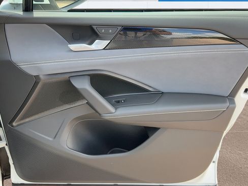 New 2026 Volkswagen Tiguan SE AWD/4WD image 13