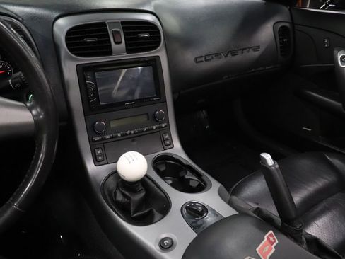 Used 2006 Chevrolet Corvette Convertible w/ Preferred Equipment Group image 21