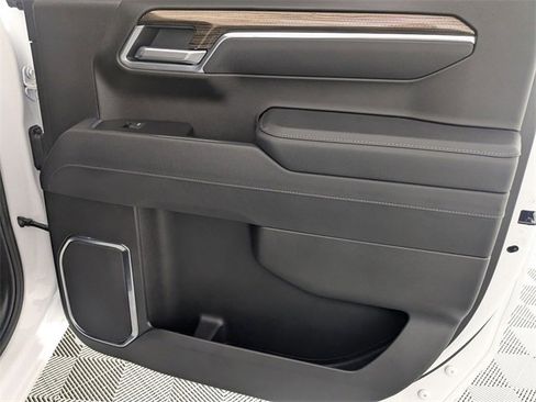 Certified 2025 Chevrolet Silverado 1500 LT w/ Leather Package image 33