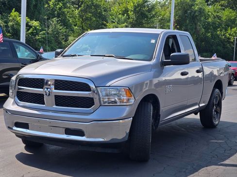 Used 2024 RAM 1500 Classic SLT AWD/4WD image 5