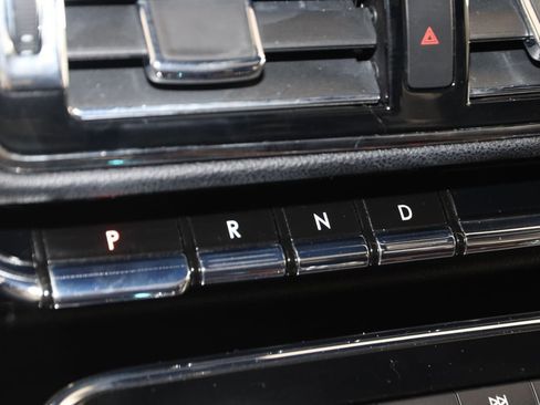 Used 2020 Lincoln Navigator L Reserve w/ Equipment Group 208A Reserve image 7