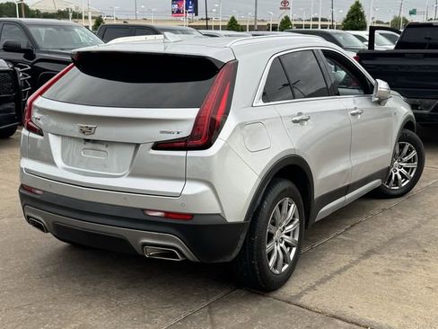Used 2021 Cadillac XT4 Premium Luxury image 5