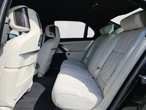 New 2026 BMW i7 eDrive50 w/ M Sport Package RWD image 15