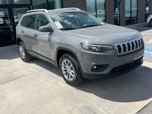 Used 2021 Jeep Cherokee Latitude Plus AWD/4WD image 1