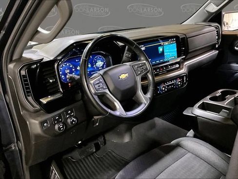 Used 2023 Chevrolet Silverado 1500 LT AWD/4WD image 18