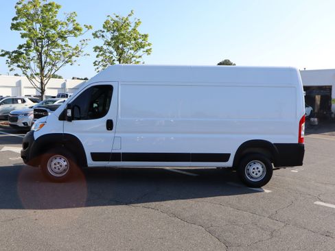 Used 2023 RAM ProMaster 2500 FWD image 7