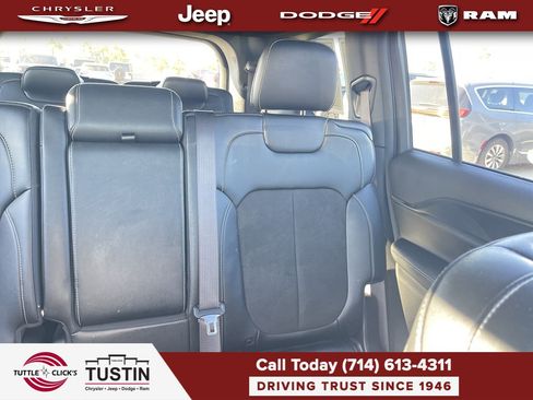 Used 2023 Jeep Grand Cherokee L Laredo AWD/4WD image 6