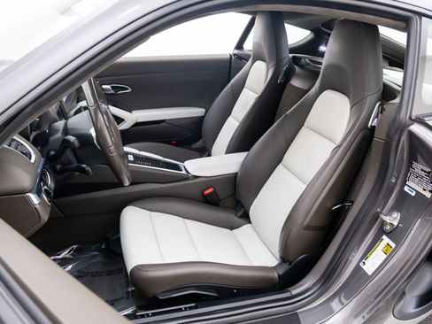 Used 2016 Porsche Cayman S image 15