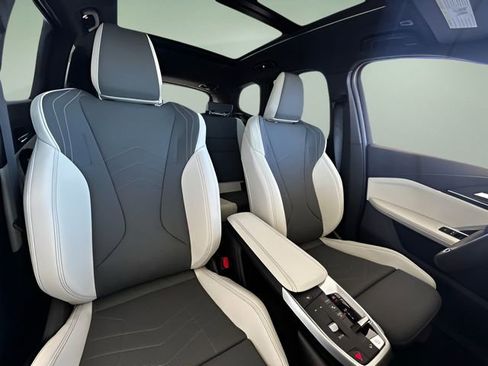 Used 2026 BMW X1 xDrive28i w/ Technology Package image 30