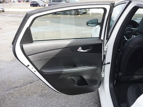 Used 2023 Kia Forte GT-Line image 24