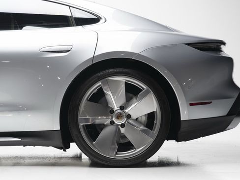 Used 2020 Porsche Taycan Turbo w/ Performance Package image 62