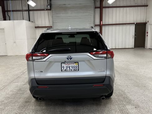 Used 2023 Toyota RAV4 LE image 17