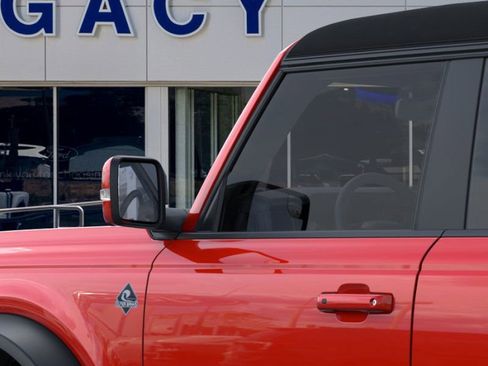New 2024 Ford Bronco Outer Banks w/ Sasquatch Package AWD/4WD image 22