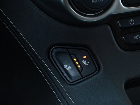 Used 2020 Chevrolet Tahoe LT image 31