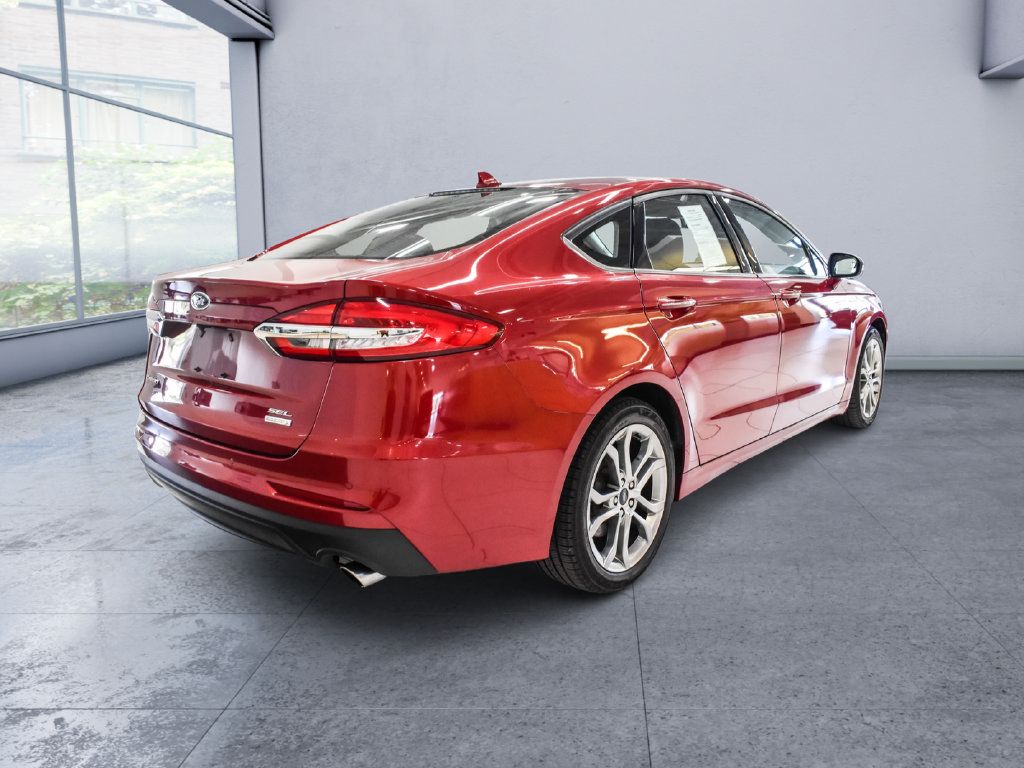 Used 2020 Ford Fusion SEL FWD image 8
