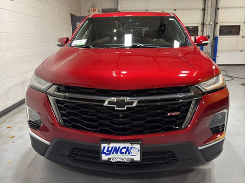 Used 2022 Chevrolet Traverse RS w/ LPO, Floor Liner Package image 9