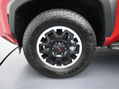 Used 2025 Toyota 4Runner TRD Sport Premium AWD/4WD image 9