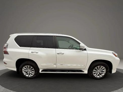 Used 2017 Lexus GX 460 Premium w/ Premium Package AWD/4WD image 4