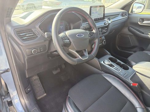 Used 2025 Ford Escape ST-Line image 25