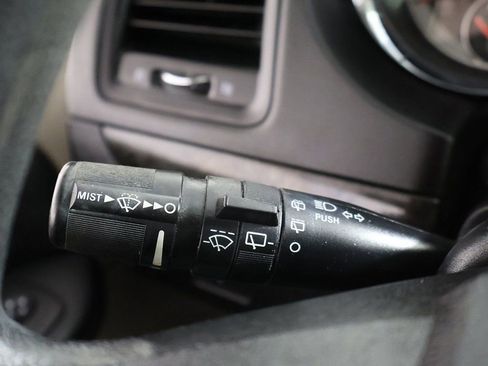 Used 2016 Dodge Grand Caravan American Value Package image 27