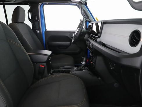 Used 2024 Jeep Gladiator Sport image 28