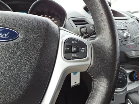 Used 2015 Ford Fiesta SE image 16