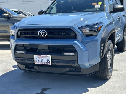Certified 2026 Toyota 4Runner SR5 AWD/4WD image 7