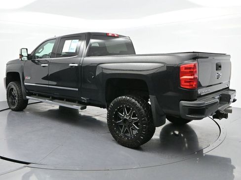 Used 2019 Chevrolet Silverado 2500 LTZ w/ Duramax Plus Package AWD/4WD image 5