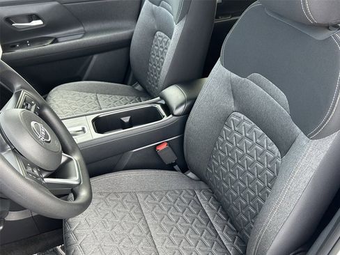 New 2026 Nissan Kicks SV image 19